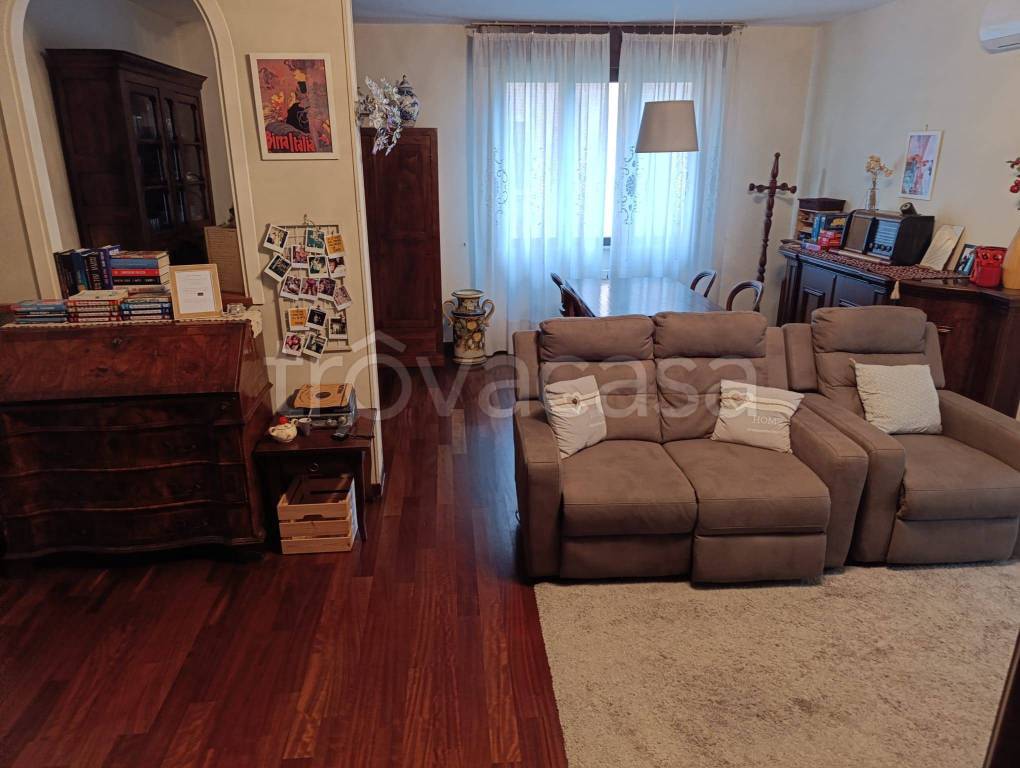 appartamento in affitto a Modena in zona San Faustino