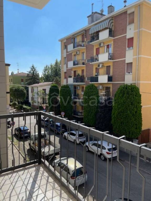 appartamento in affitto a Modena in zona Sant'Agnese