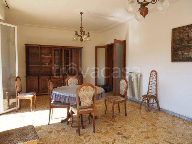 appartamento in affitto a Modena in zona San Faustino