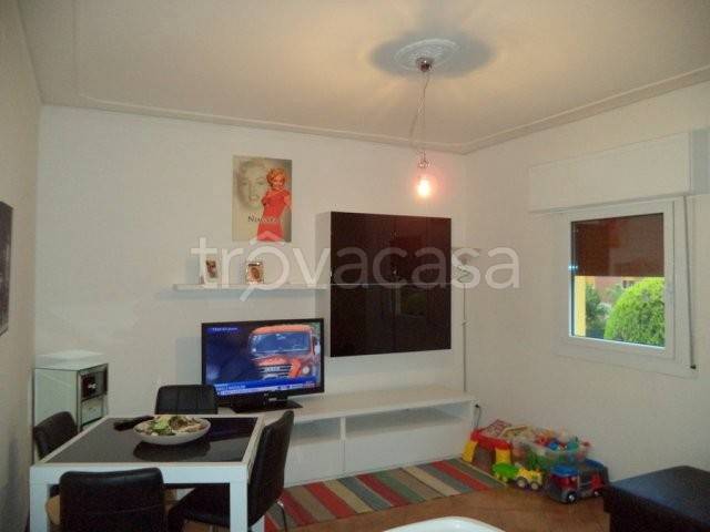 appartamento in affitto a Modena in zona Amendola