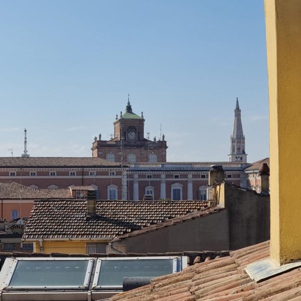 appartamento in affitto a Modena in zona Centro Storico
