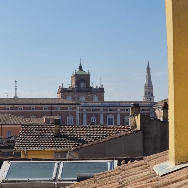 appartamento in affitto a Modena in zona Centro Storico