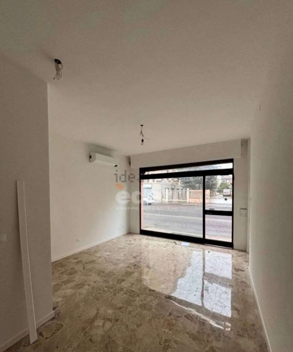 negozio in affitto a Modena in zona San Faustino