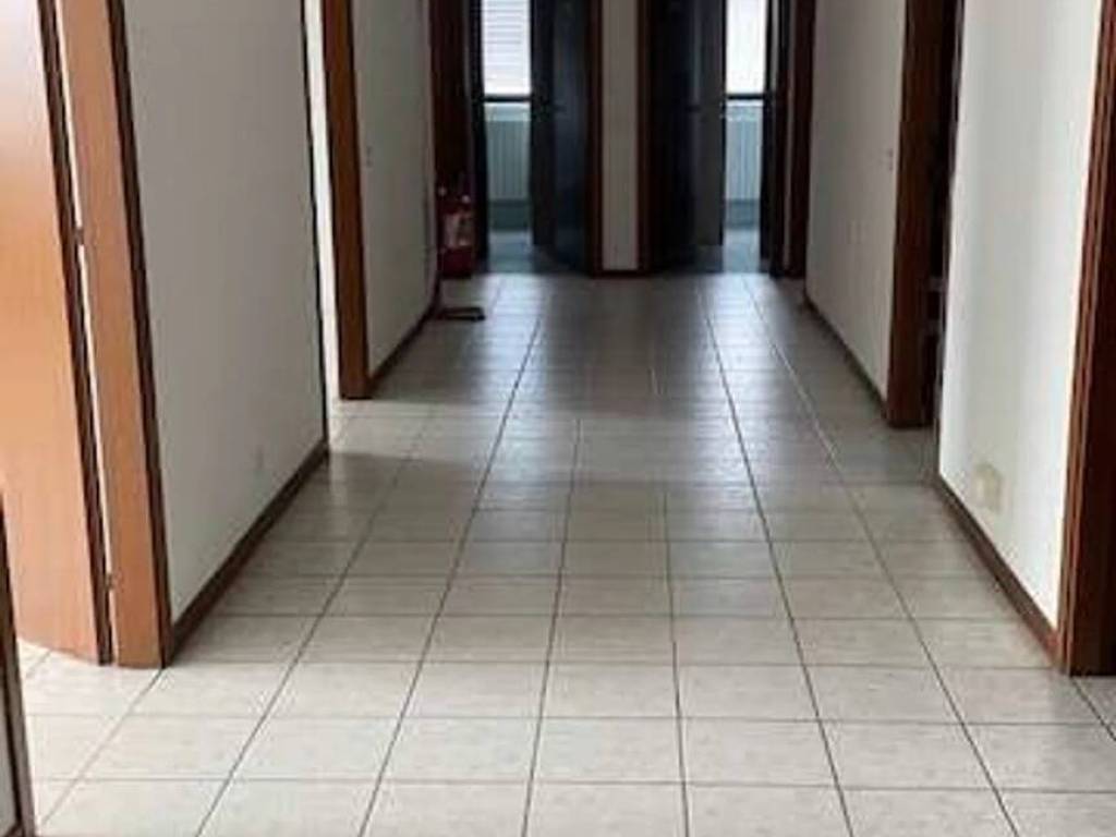 ufficio in affitto a Modena in zona Sant'Agnese