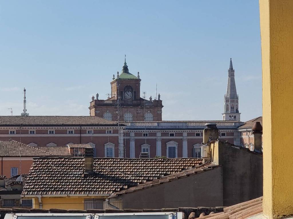 appartamento in affitto a Modena in zona Centro Storico