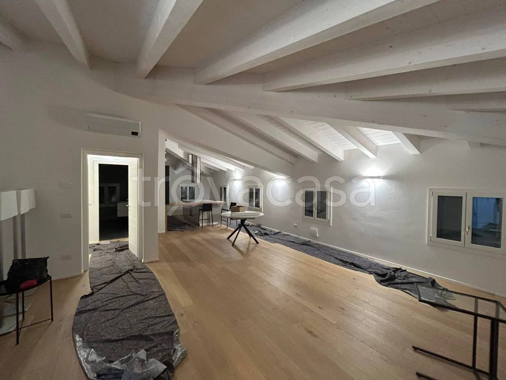 appartamento in affitto a Modena in zona San Faustino