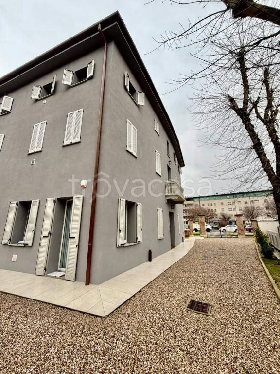 appartamento in affitto a Modena in zona San Faustino