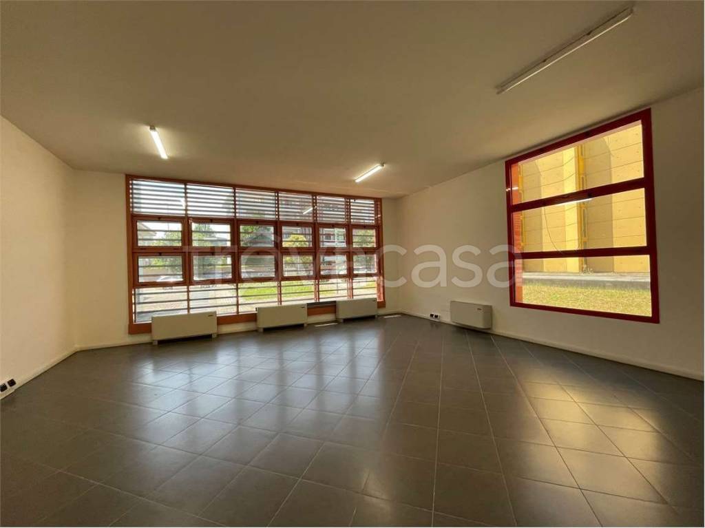 ufficio in affitto a Modena