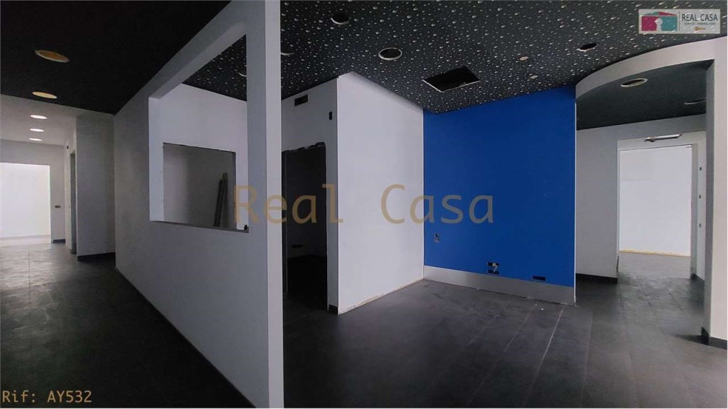 negozio in affitto a Modena in zona Centro Storico