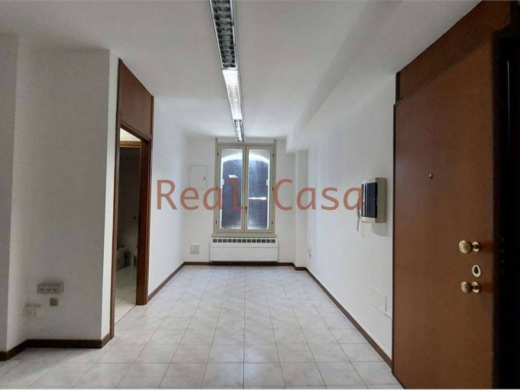 ufficio in affitto a Modena in zona San Lazzaro / Modena Est