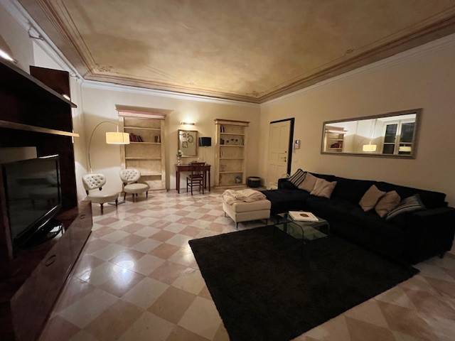 appartamento in affitto a Modena in zona Centro Storico