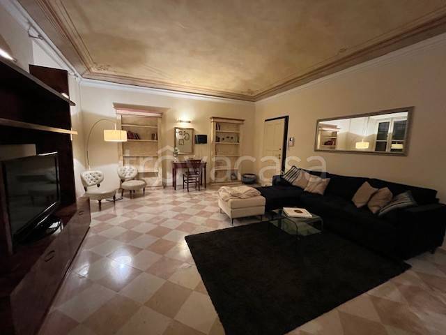 appartamento in affitto a Modena in zona Centro Storico