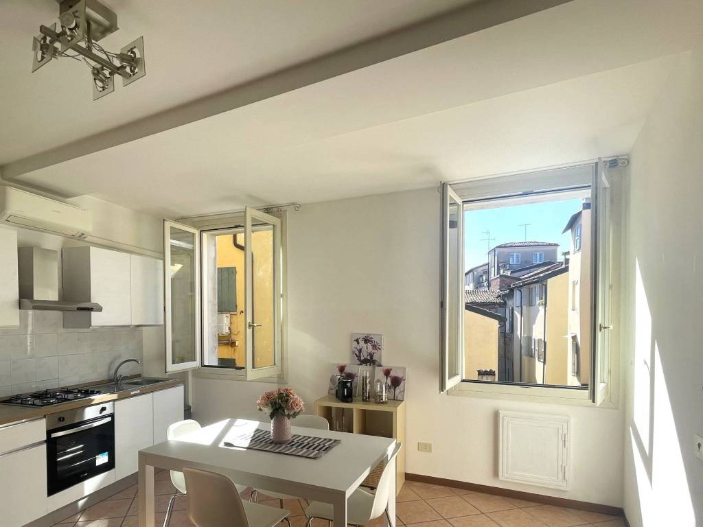 appartamento in affitto a Modena in zona Centro Storico