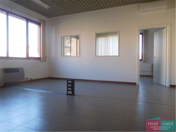 ufficio in affitto a Modena