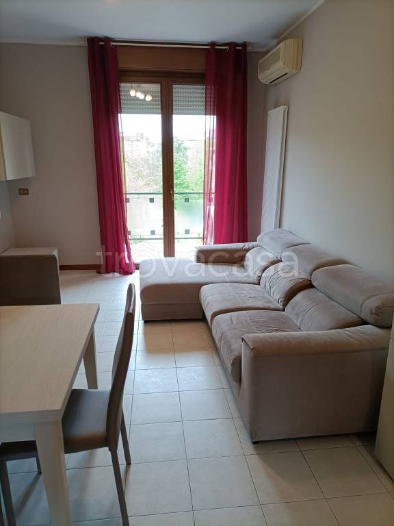 appartamento in affitto a Modena in zona San Lazzaro / Modena Est