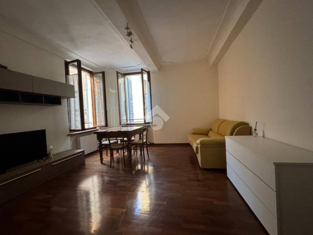 appartamento in affitto a Modena in zona Centro Storico