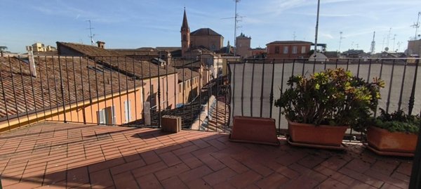 appartamento in affitto a Modena in zona Centro Storico