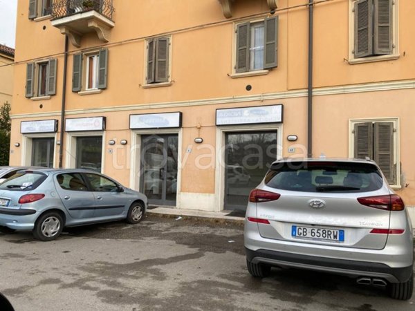 negozio in affitto a Modena in zona Madonnina / Quattro Ville