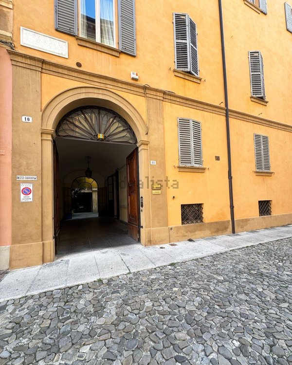 appartamento in affitto a Modena in zona Centro Storico