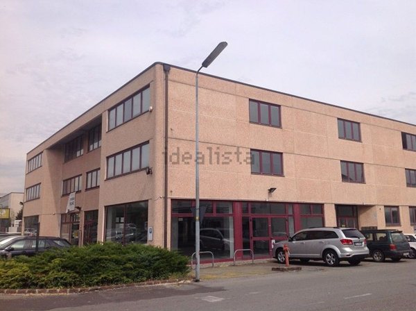 ufficio in affitto a Modena in zona Crocetta