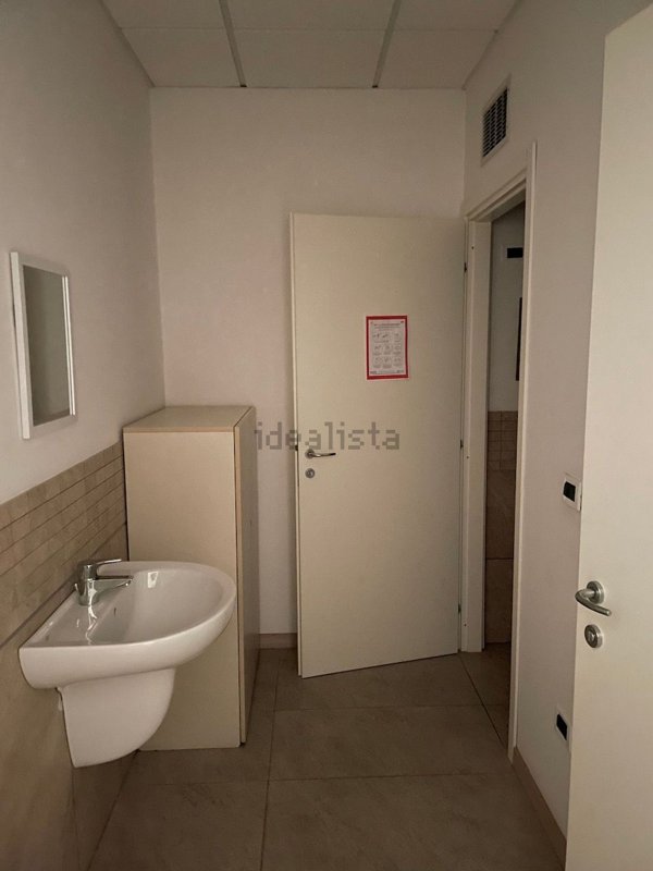 ufficio in affitto a Modena in zona Crocetta