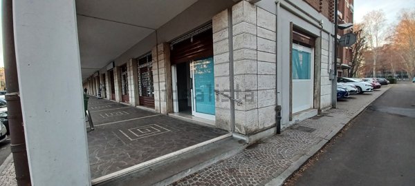 negozio in affitto a Modena in zona San Lazzaro / Modena Est
