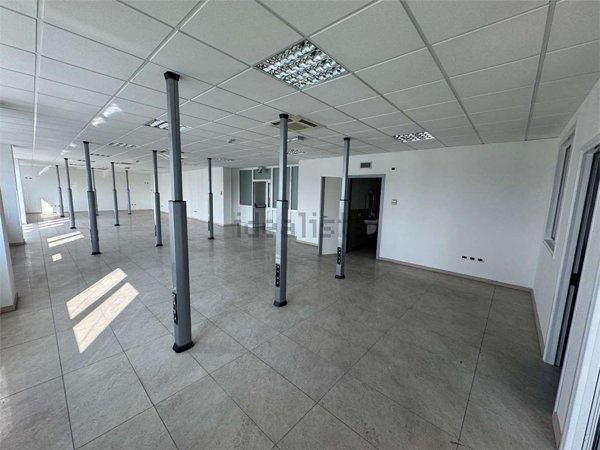 ufficio in affitto a Modena in zona Crocetta