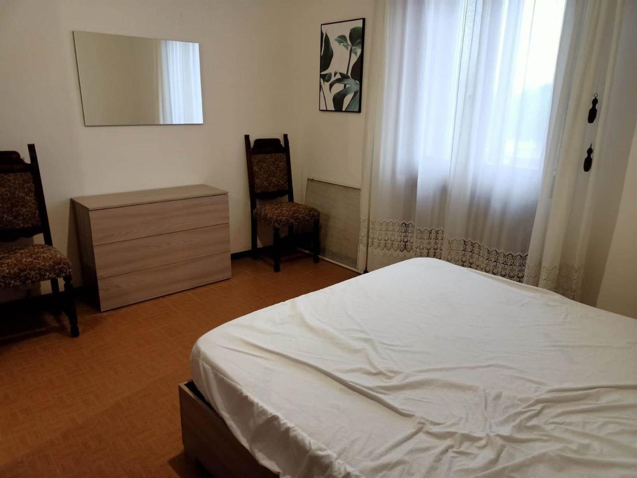 negozio in affitto a Modena in zona Madonnina / Quattro Ville