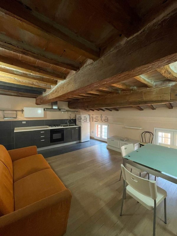 appartamento in affitto a Modena in zona Centro Storico