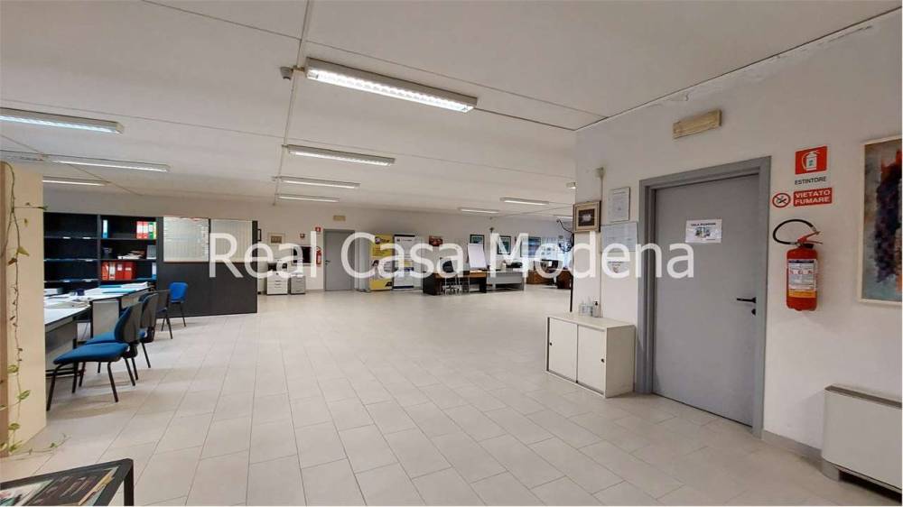 ufficio in affitto a Modena in zona Crocetta