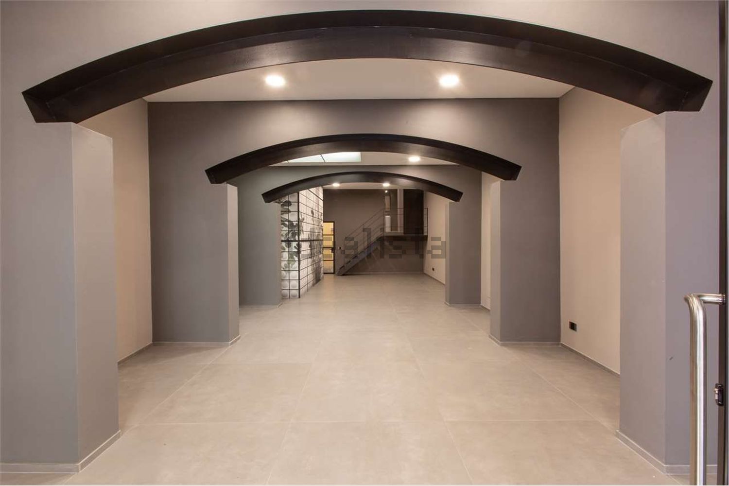 negozio in affitto a Modena in zona Centro Storico