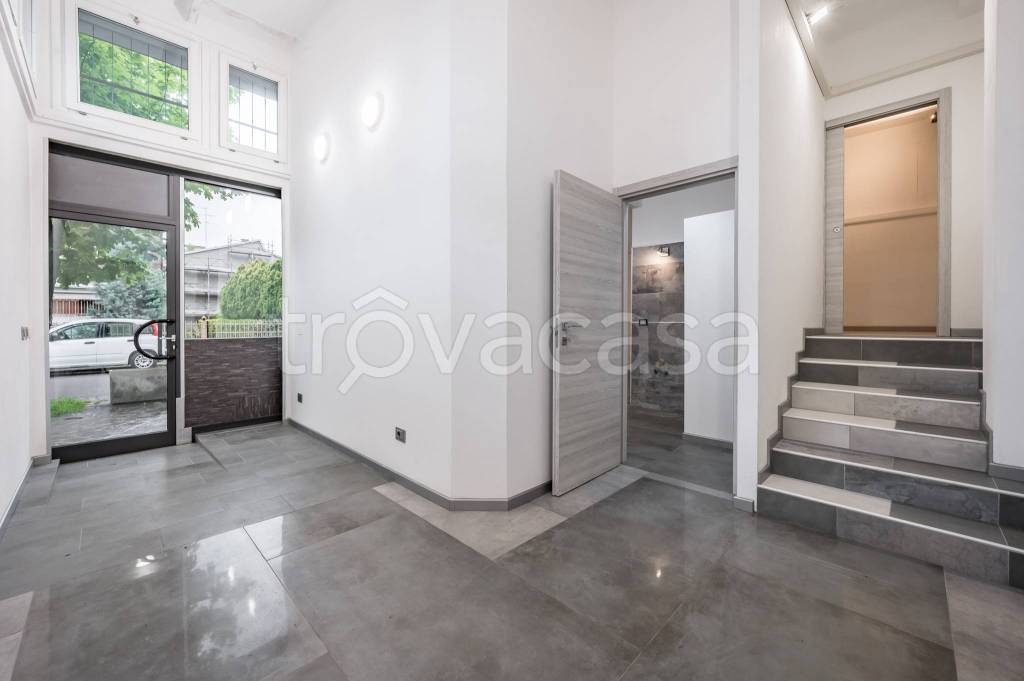 ufficio in affitto a Modena in zona Amendola