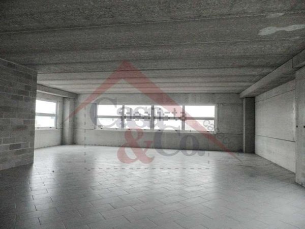 ufficio in affitto a Modena in zona Crocetta