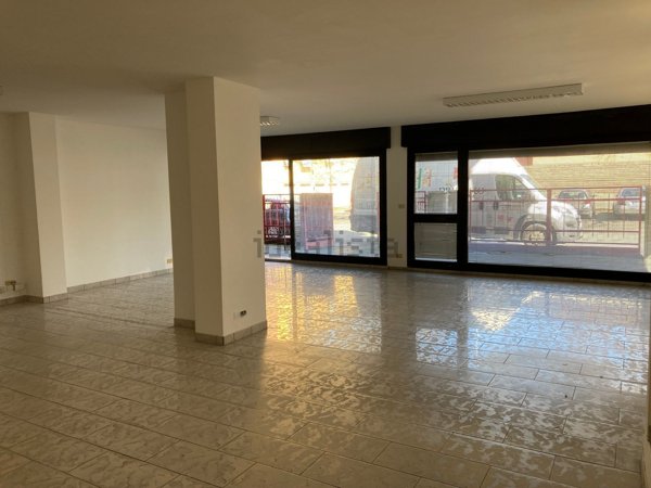 ufficio in affitto a Modena in zona San Faustino