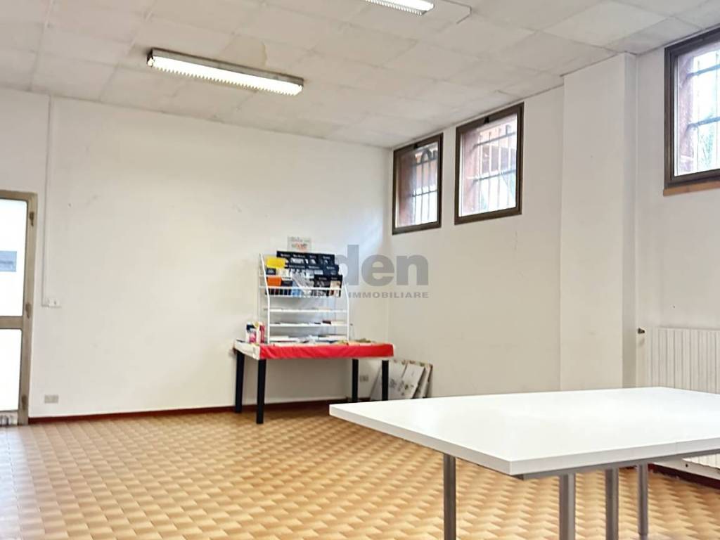 ufficio in affitto a Modena in zona Cognento