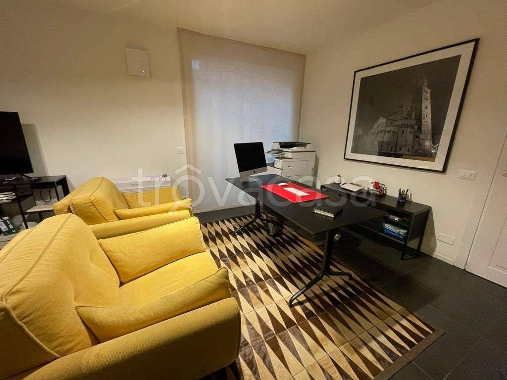 appartamento in affitto a Modena in zona Centro Storico