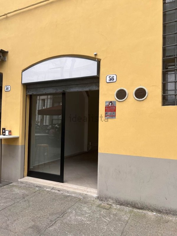 locale commerciale in affitto a Modena in zona Centro Storico