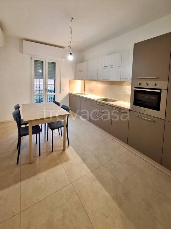 appartamento in affitto a Modena in zona Crocetta