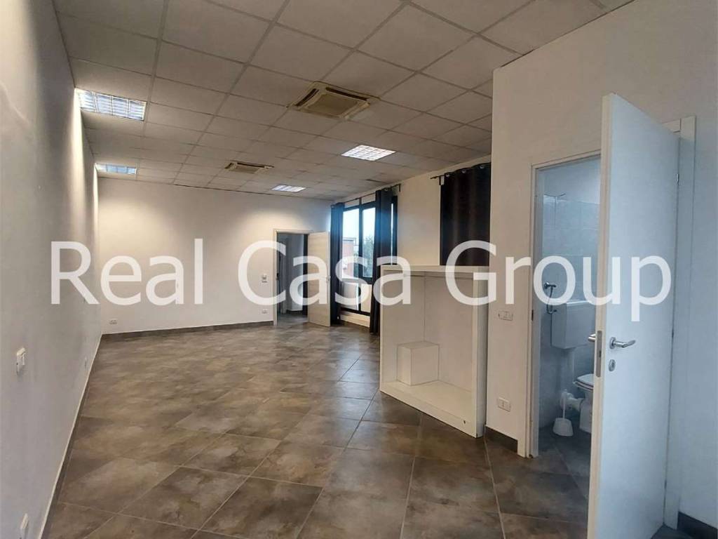 ufficio in affitto a Modena in zona Crocetta
