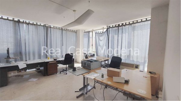 ufficio in affitto a Modena in zona San Faustino