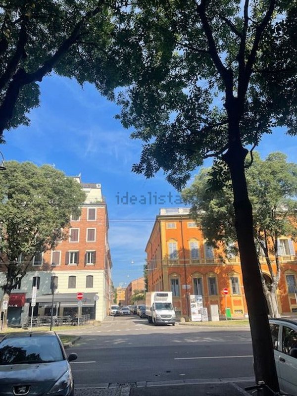 negozio in affitto a Modena