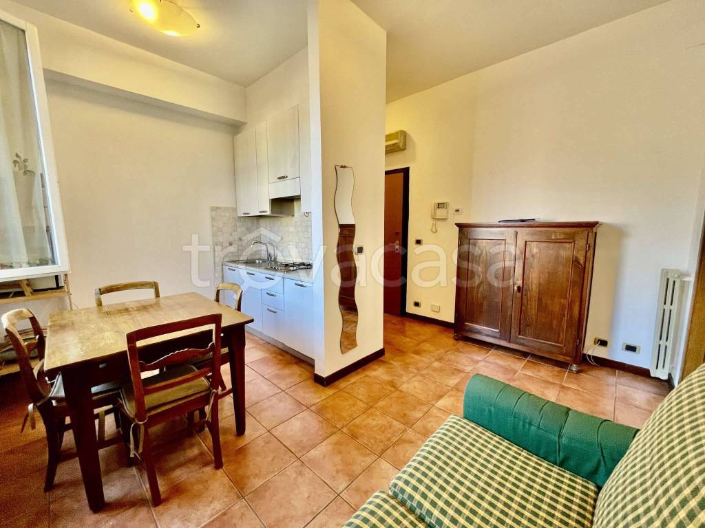 appartamento in affitto a Modena in zona Amendola