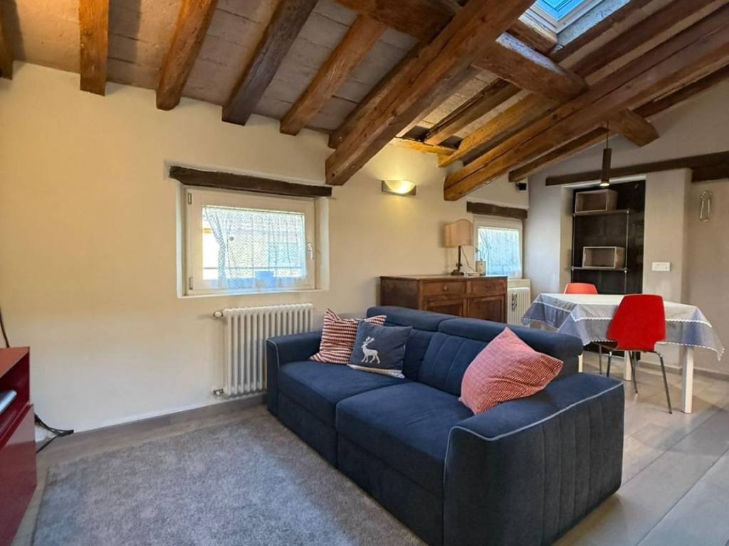 appartamento in affitto a Modena in zona Centro Storico