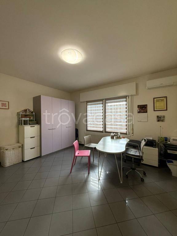 ufficio in affitto a Modena in zona Sant'Agnese