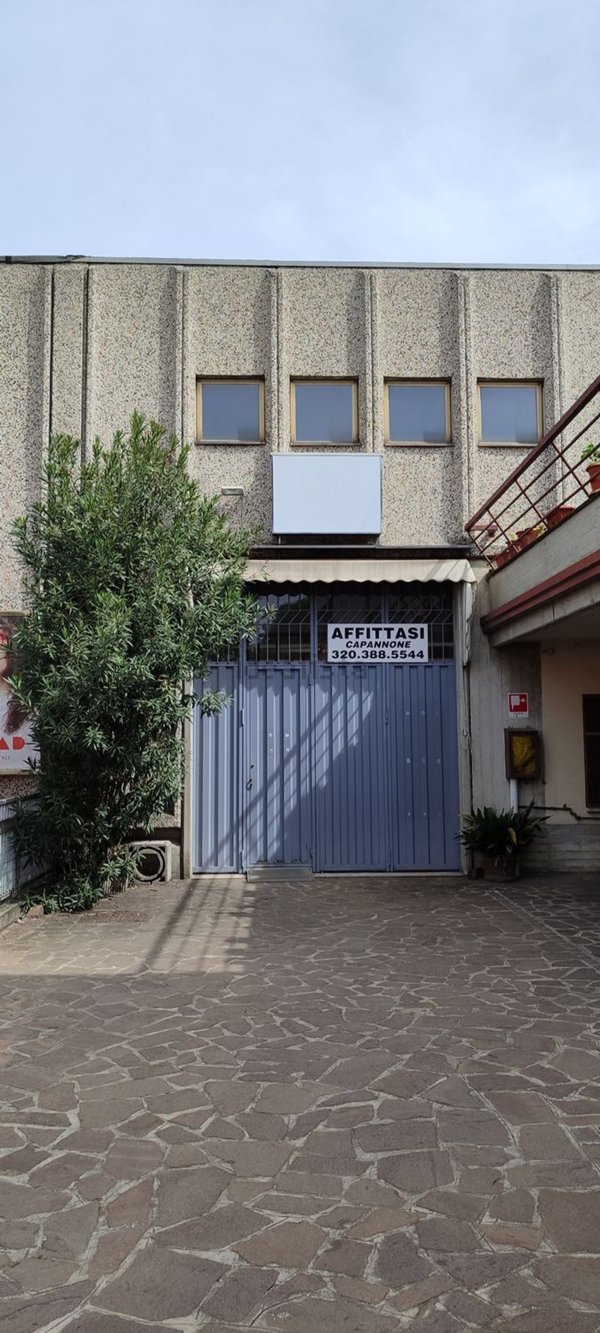 ufficio in affitto a Modena in zona Madonnina / Quattro Ville