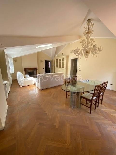 appartamento in affitto a Modena in zona Centro Storico