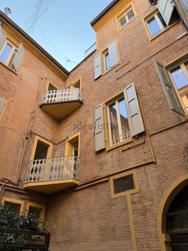 appartamento in affitto a Modena in zona Centro Storico