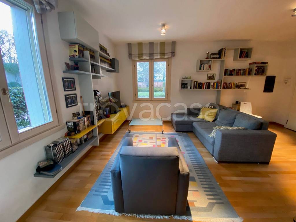 appartamento in affitto a Modena in zona Centro Storico