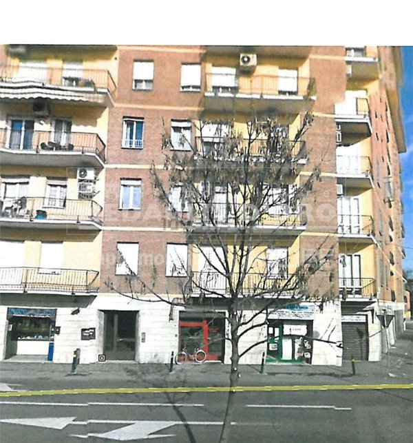 negozio in affitto a Modena in zona Buon Pastore