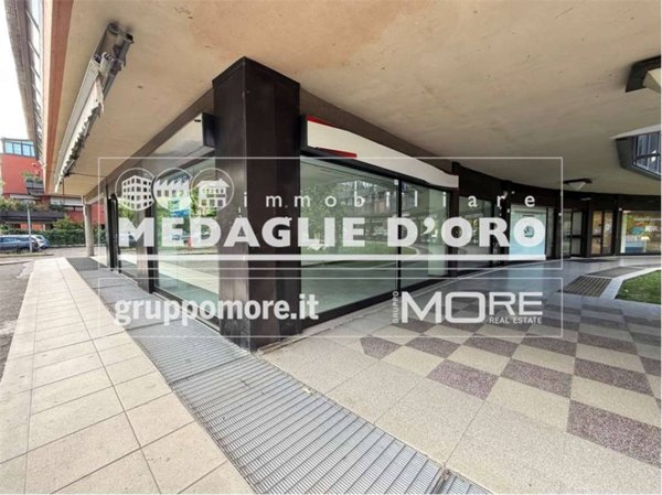 negozio in affitto a Modena in zona Buon Pastore